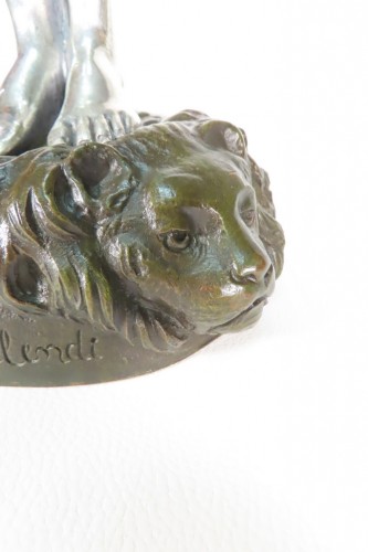 Antiquités - Femme nue en bronze argenté signé A. Calendi