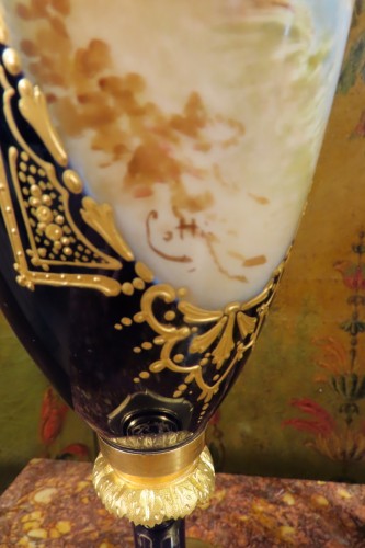 Paire de vases en porcelaine polychrome rehaussé à l'or - Napoléon III