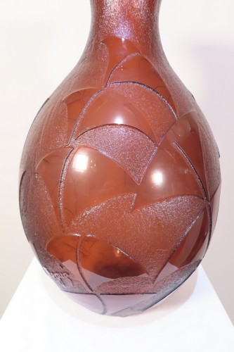 Art Déco - Grand Vase en pate de verre aux fleurs stylisées - Degué Art Déco