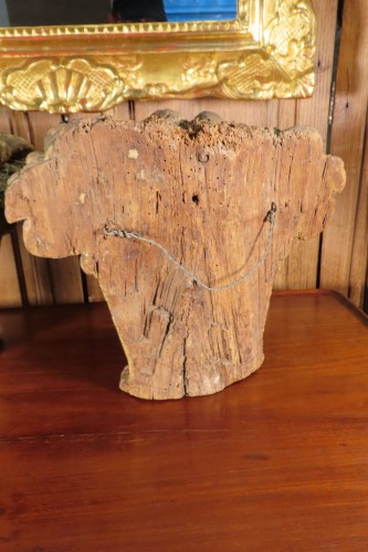 Objet de décoration  - Paire de corbeilles fleuries en bois polychrome du XVIIIe siècle