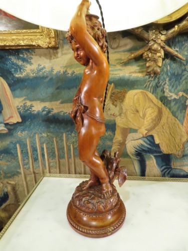 XIXe siècle - Paire de lampes aux amours en bois sculpté, Italie  fin XIXe siècle