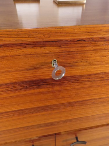 Antiquités - Meuble bureau secrétaire à hauteur d'appui vers 1960