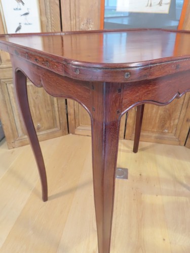 Table cabaret en amarante meuble de port Pays du Léon - Antiquaires Balzeau & Brion