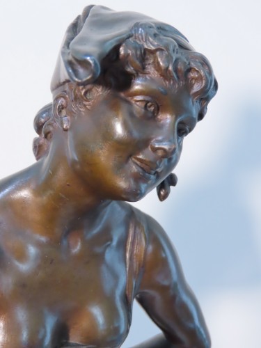 Antiquités - Emile Allouard (1844 – 1929)  -  Jeune femme au masque