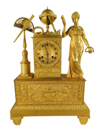 Pendule en bronze doré allégorie des sciences astronomie