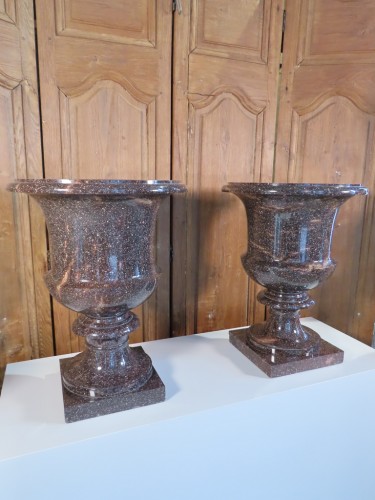 Paire de grands vases en porphyre de Suède de Blyberg - Antiquaires Balzeau & Brion