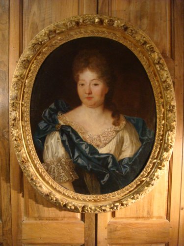Portrait de Mme Anne de Caumont époque XVIIIe - Antiquaires Balzeau & Brion