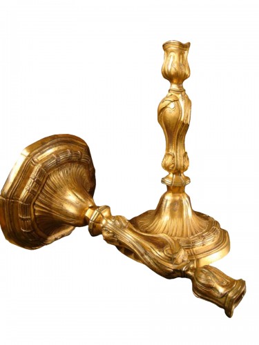 Paire de flambeaux en bronze doré du début XIXe siècle