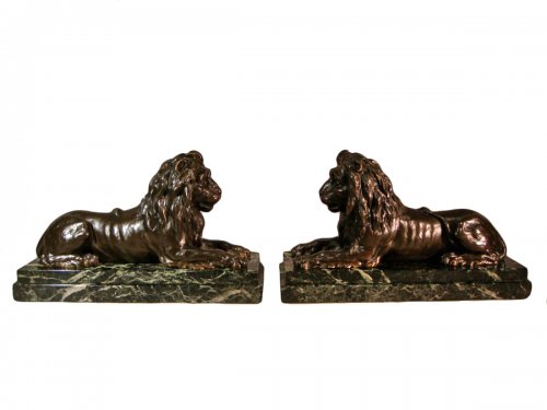 Paire de grands Lions en bronze, époque Napoléon III