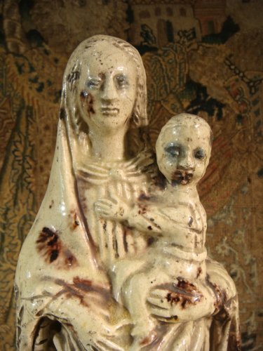 XVIIIe siècle - Vierge à l'Enfant en terre vernissée de Ligron époque XVIIIe