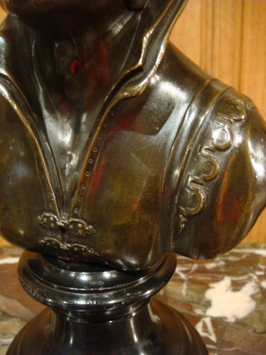 Louis XIV - Paire de bustes flamand en bronze époque XVIIIe siècle
