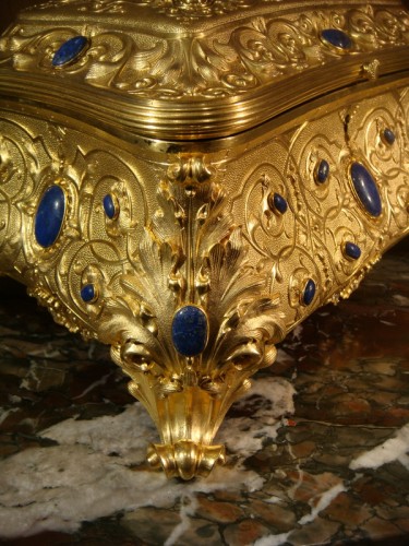 Coffret en Bronze doré et lapis-lazuli époque XIXe Siècle - 