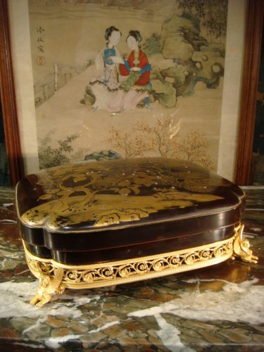Coffret en Laque à monture de bronze doré - Epoque Second Empire - Objet de décoration Style Napoléon III