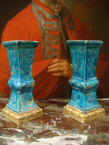 Paire de vases en céramique turquoise - Chine Epoque XVIIIe - Antiquaires Balzeau & Brion
