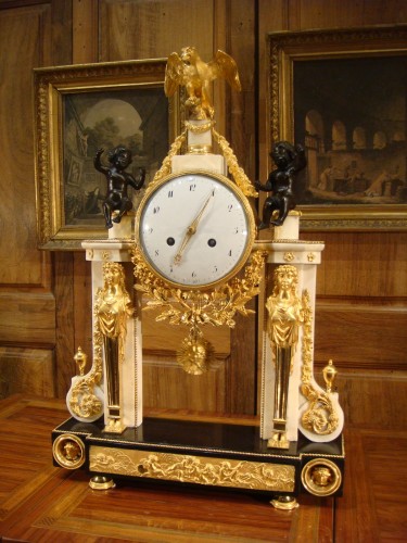 Horlogerie Pendule - Grande Pendule Portique aux Cariatides - Epoque Directoire