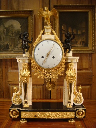 XVIIIe siècle - Grande Pendule Portique aux Cariatides - Epoque Directoire