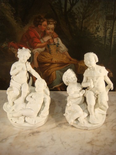 Céramiques, Porcelaines  - Paire de sujets en porcelaine tendre de Chantilly