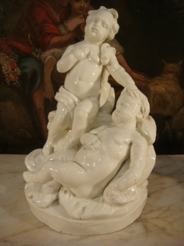 XVIIIe siècle - Paire de sujets en porcelaine tendre de Chantilly