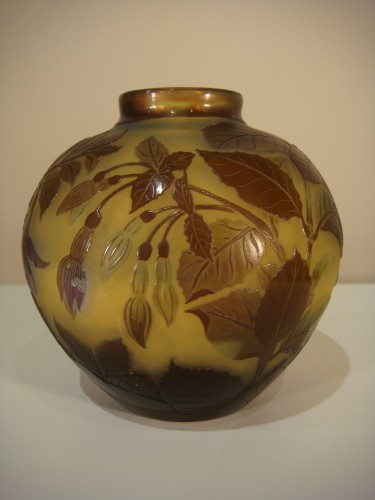 Verrerie, Cristallerie  - Gallé - Vase boule décor de Fushia