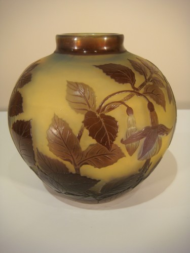 Gallé - Vase boule décor de Fushia - Art nouveau