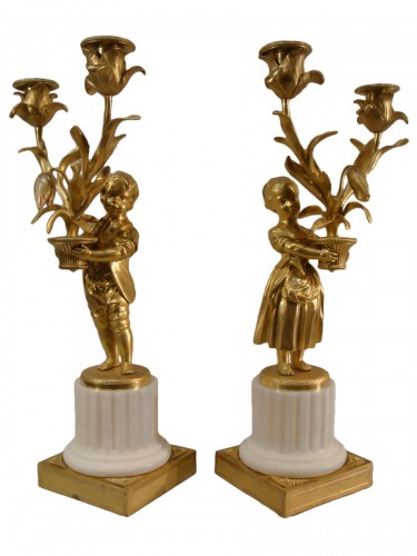 Paire de candélabres aux enfants en bronze doré - Epoque XIXe