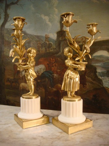 Paire de candélabres aux enfants en bronze doré - Epoque XIXe - Restauration - Charles X