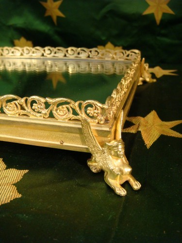 XIXe siècle - Paire de plateaux surtout de table en bronze doré