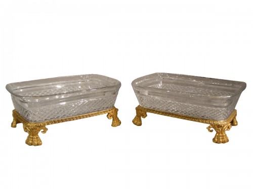 Paire de coupes de table en cristal et bronze doré