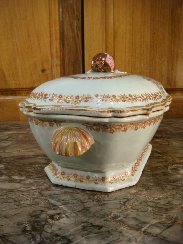 Terrine en porcelaine de la Compagnie des Indes - Epoque XVIIIe - Louis XVI