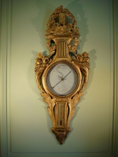 Baromètre en bois doré aux cornes d'abondance - Epoque Louis XVI - Objet de décoration Style Louis XVI