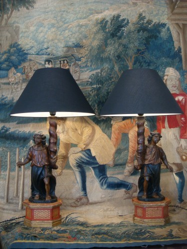 Anges en bois polychromé montés en Lampe - Antiquaires Balzeau & Brion