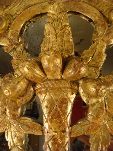 Antiquités - Miroi provencal en bois sculpté et doré - Epoque XVIIIe