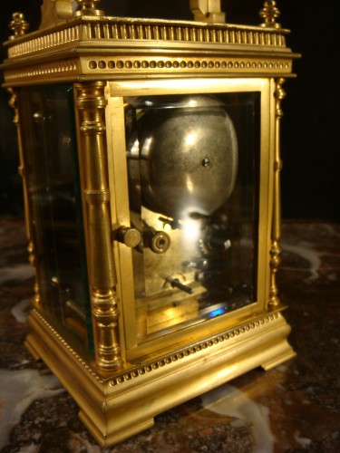 Napoléon III - Pendulette de voyage en bronze doré