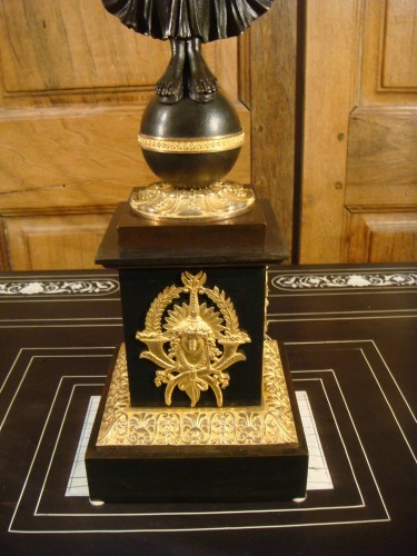 XIXe siècle - Lampe en Bronze à la Renommée - Epoque Restauration