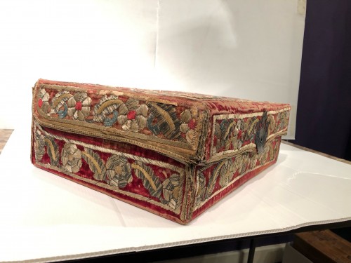 Ottoman Embroidered Casket - 