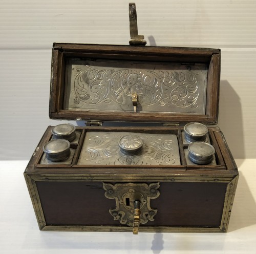 Coffret allemand  du 17e siècle - Antiques Prové