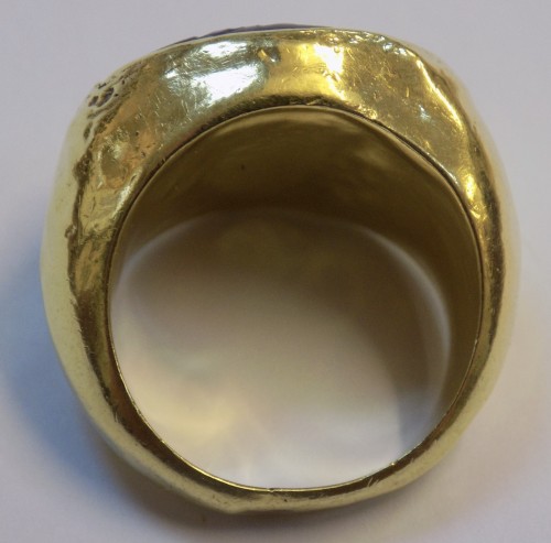 Period Roman Finger Ring Depicting Jupiter - 