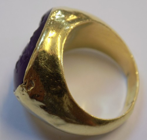  - Bague en or et améthyste d'époque Romaine représentant Jupiter