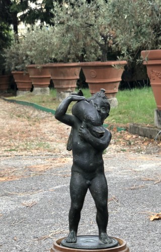 Putto avec un Dauphin - Objet de décoration Style 