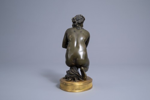 18th century - Crouching Venus