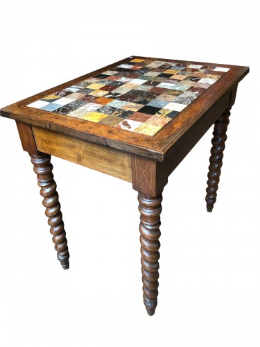 Table italienne avec plateau en échantillons de marbres