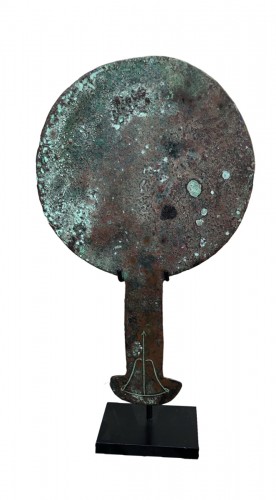 Etruscan mirror .