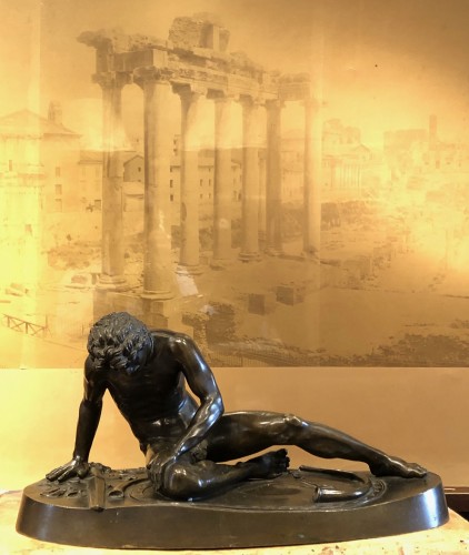 DYING GAUL - Sculpture Style 