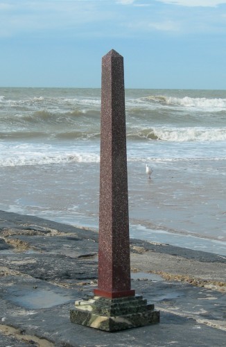 Egyptian Porhyry Obelisk circa 1780 - Decorative Objects Style Louis XVI