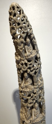  - Ivoire Birman sculpté