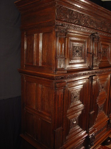 Armoire en cabinet, Flandres 17e siècle - Mobilier Style Renaissance
