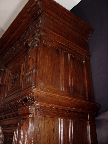 Armoire en cabinet, Flandres 17e siècle - Antiques Provence