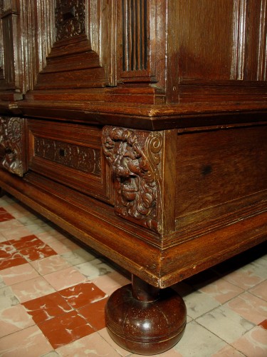 17th century - 17th century Flanders cabinet armoire