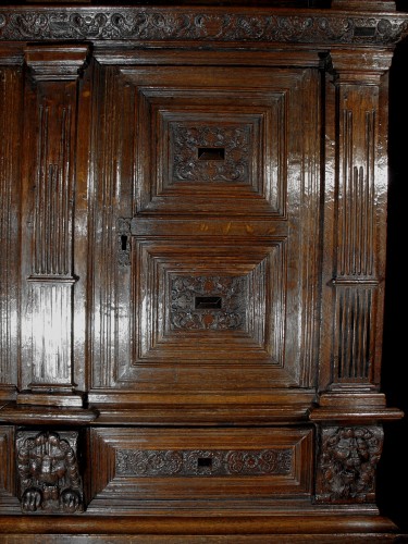Armoire en cabinet, Flandres 17e siècle - Renaissance