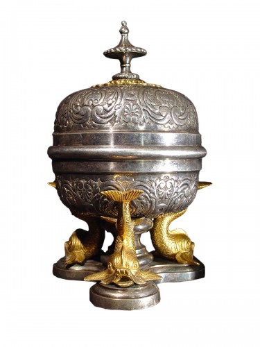 Service à caviar en bonze et métal argenté, Russie XIXe siècle